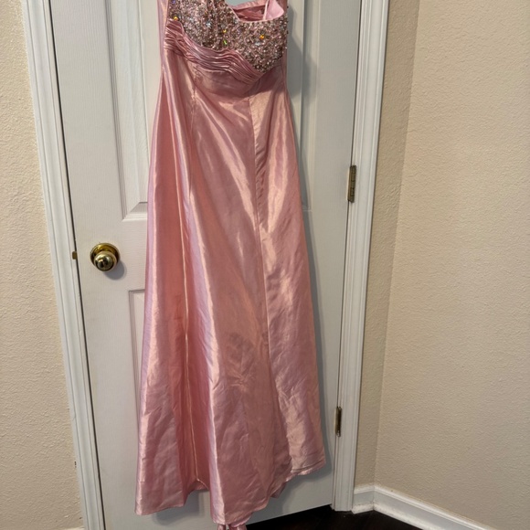 Shiny pink prom dress - Picture 4 of 4